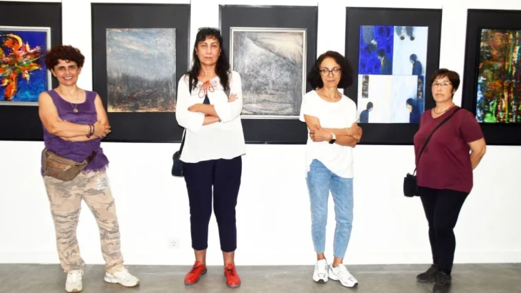 Antalya'nın renkleri tuvale yansıdı