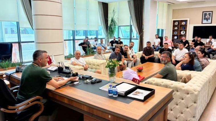 Başkan Kara, pazar esnafını dinledi