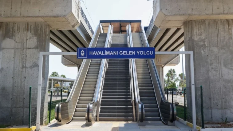 Büyükşehir’den Antalya Havalimanı’na yeni tramvay durağı