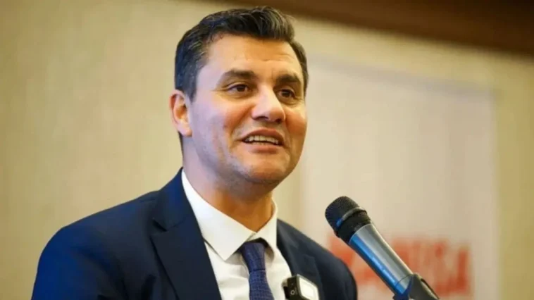 Ferdi Zeyrek'in sağlık durumuyla ilgili yeni açıklama: Uyandırılacak mı?