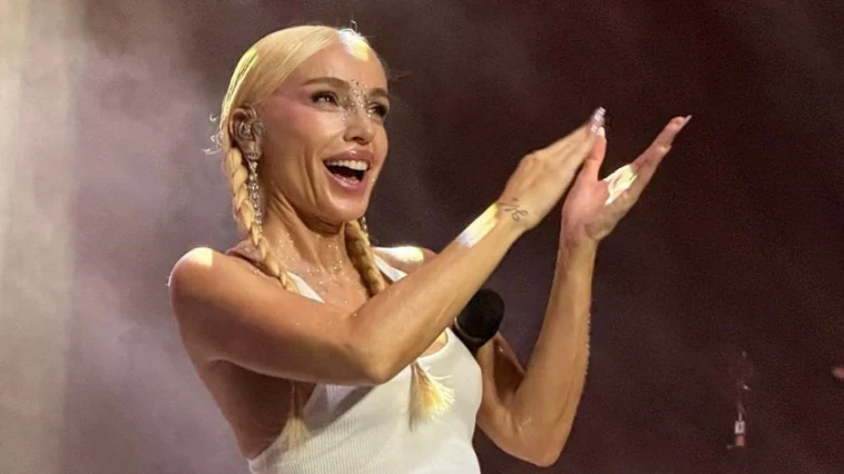 Gülşen, Antalya'yı coşturdu