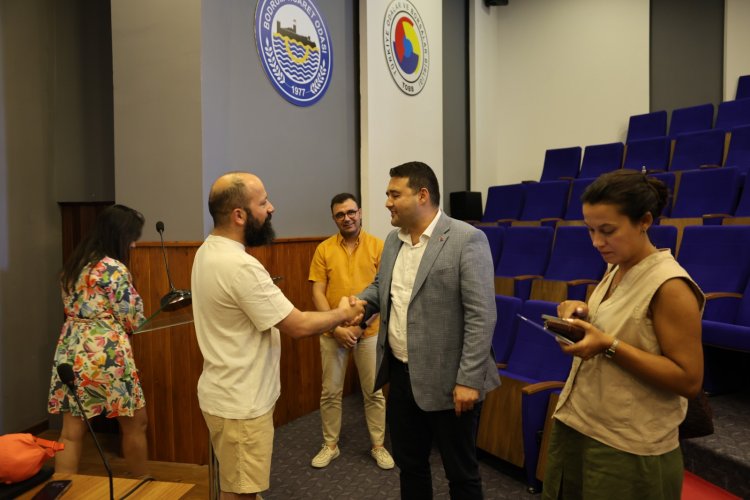 image_750x_685404f8e7a88-1