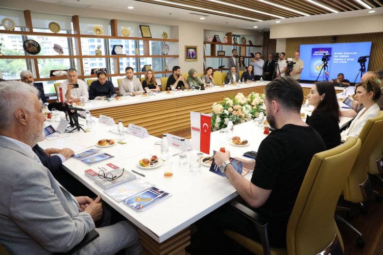 image_750x_685d4c3a3f910