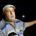 İzmir'deki orman yangını haberlerini izlerken alevleri kapısında buldu