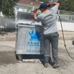 Kemer’de çöp konteynerleri dezenfekte ediliyor