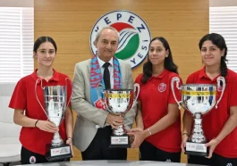 Kocagöz, Türkiye’nin hentbol yıldızlarını ağırladı