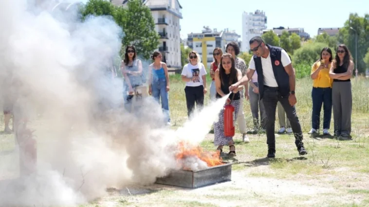 Kreş öğretmenleri yangın eğitimi aldı