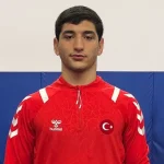 Manavgatlı güreşçi Bozkurt milli formayı giyecek