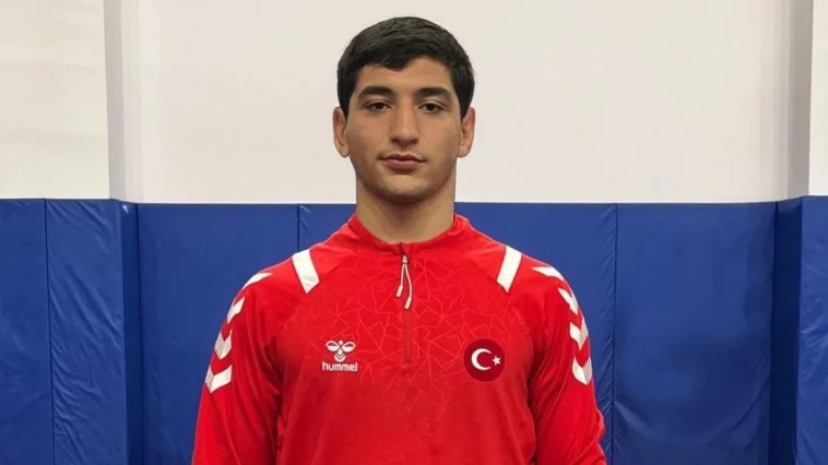 Manavgatlı güreşçi Bozkurt milli formayı giyecek