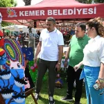 Minik öğrencilerin yıl sonu sergisi