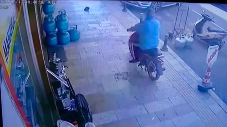 Motosikletli hırsız tüp çaldı, kaçtı