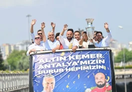 Orhan Okulu’ya görkemli karşılama