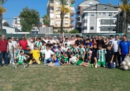 Serik Belediyespor U17 takımı Antalya şampiyonu