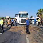 Serik'te kaza mağduru turistler havalimanına yürüdü
