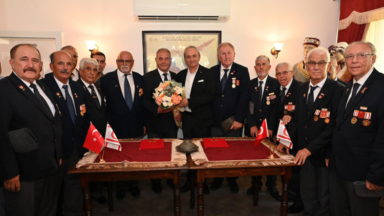 Kıbrıs Barış Harekatı şehitleri ve gazileri anıldı