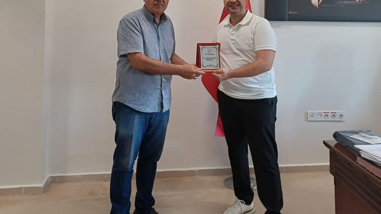 Elmalı Devlet Hastanesine hayırseverlerden tıbbi cihaz bağışı