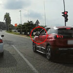 Araçlarından izmarit atan sürücülere ceza