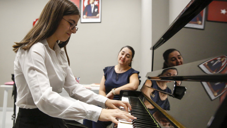 İsmail Baha Sürelsan Konservatuvarında yeni sezon kayıtları başlıyor