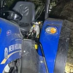 Akseki'de devrilen traktörün altında kalan sürücü öldü