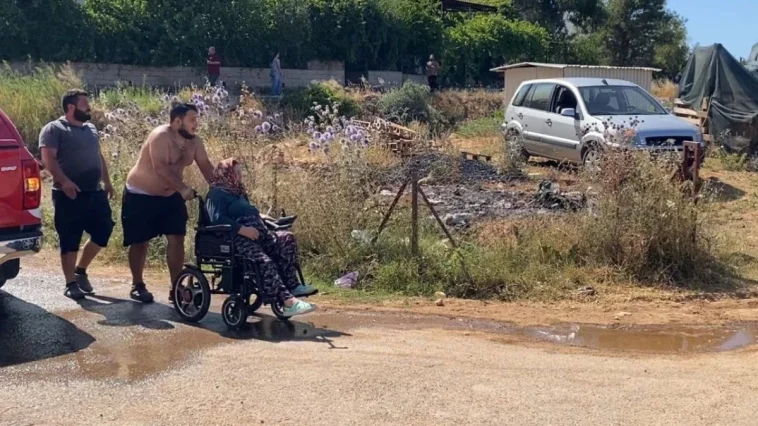 Aksu'daki yangından felçli kadın vatandaşlar tarafından kurtarıldı