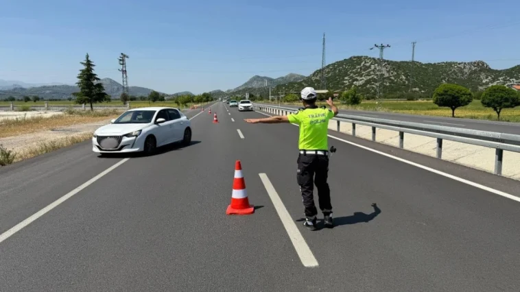 Antalya'da 1 haftada 16 bin 844 araç ve sürücüsüne ceza