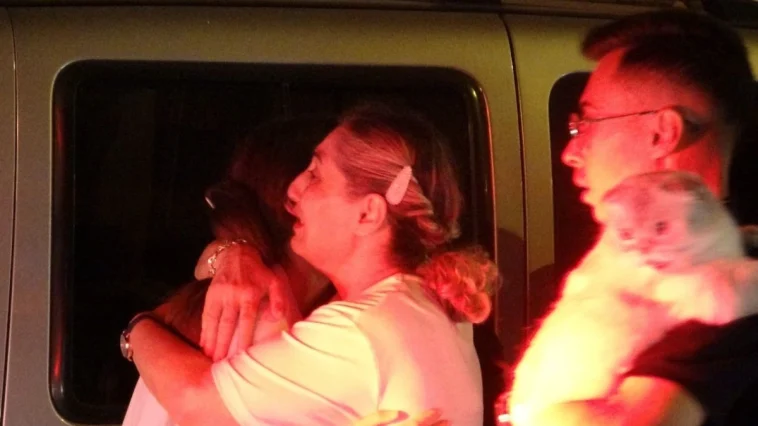 Antalya'da 5 katlı apartmanda yangın paniği yaşandı