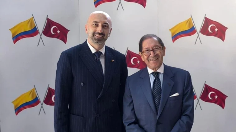 Antalya’da Kolombiya’nın bağımsızlık coşkusu