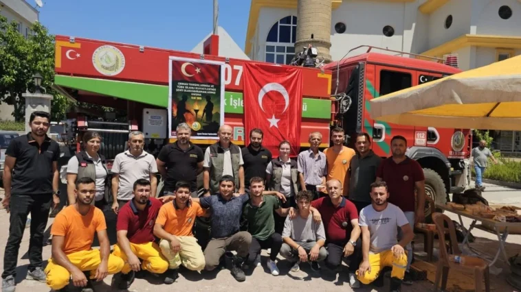 Antalya'da orman şehitleri için aşure ikramı