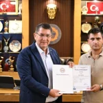 Antalya'da sıhhi tesisatçılar belgelerini aldı