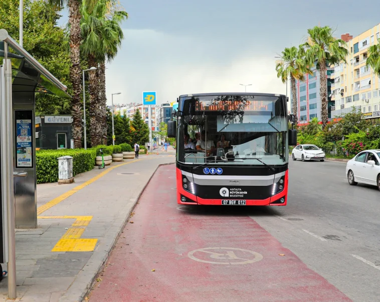 Antalya'da toplu ulaşım 15 Temmuz'da ücretsiz