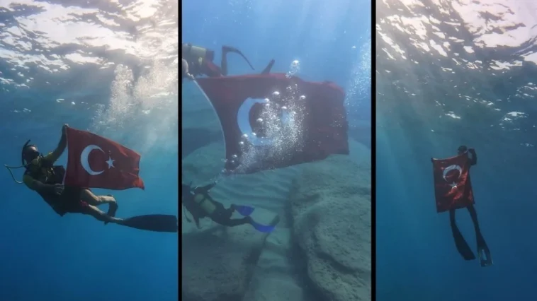 Deniz altında işaret diliyle İstiklal Marşını okudular