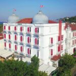 SPLENDİD PALACE OTELDEN AÇIKLAMA... KAPANMIYORUZ!