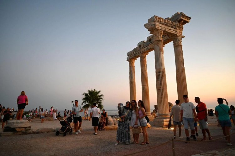 BAKAN ERSOY'DAN REKOR PAYLAŞIMI!