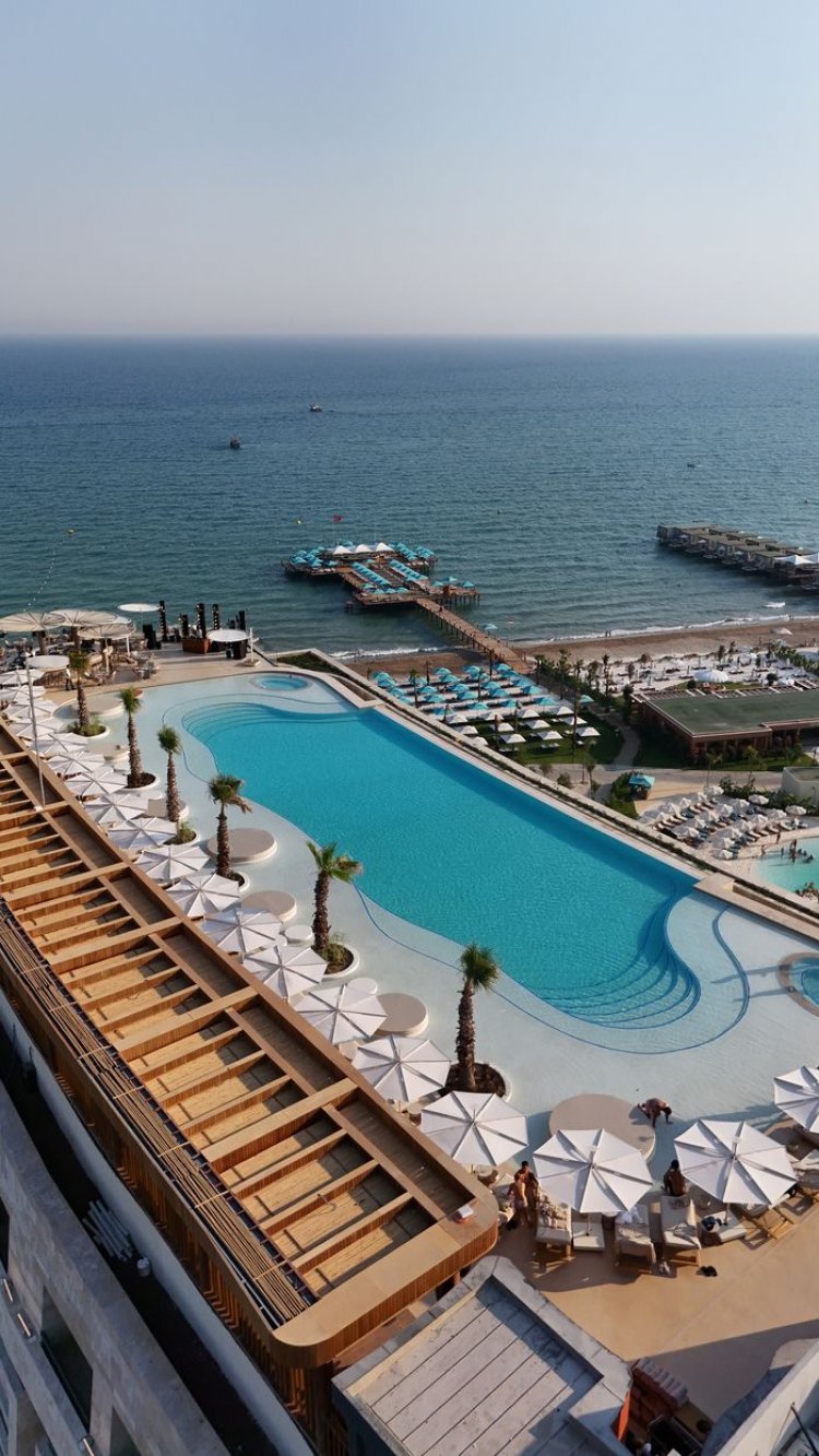 image_750x_68889eb63eef3