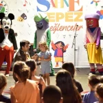 Kirişçiler Mahallesi 'Sahne Kepez'le şenlendi