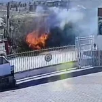 Kopan elektrik kablosu saman balyalarını küle çevirdi