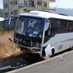 Midibüs şarampole düştü: 9 yaralı