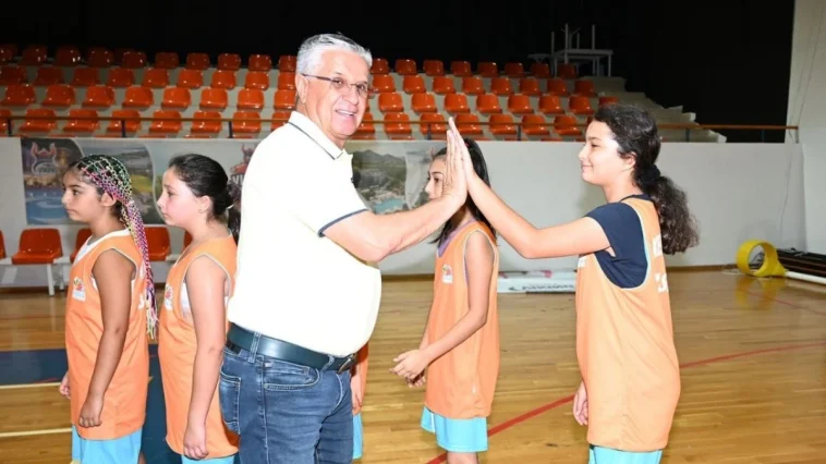 Minik basketbolculardan hazırlık maçı
