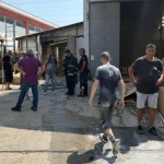 Mobilya fabrikasında çıkan yangında 2 işçi yaralandı