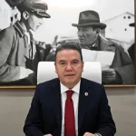 Muhittin Böcek basın emekçilerini unutmadı