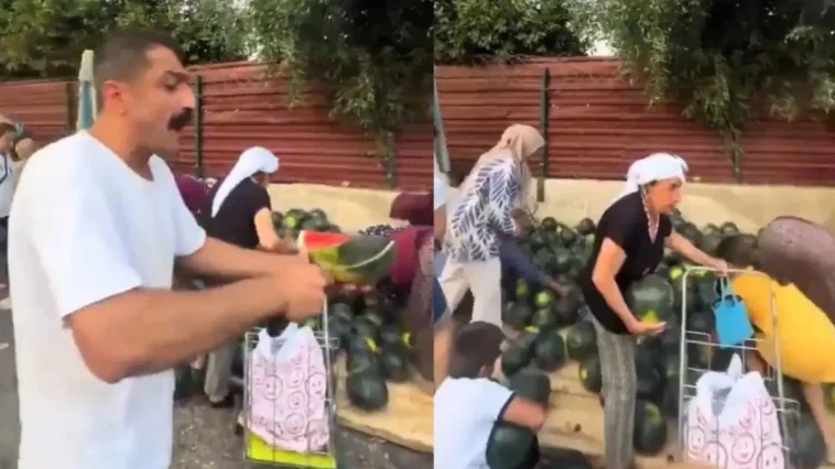 Pazarcı Atatürk için karpuz dağıttı