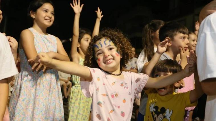 Sahne Kepez, gönülleri fethetti