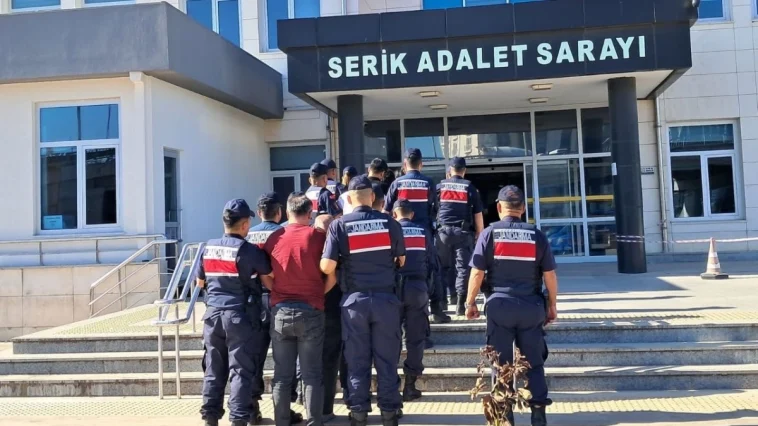 Serik’te şantaj ve tehdit operasyonu