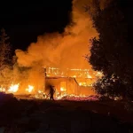 Tek katlı lojman yangında kül oldu