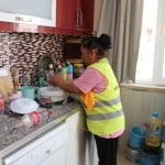 Yalnız yaşayan vatandaşa Kepez’den temizlik eli