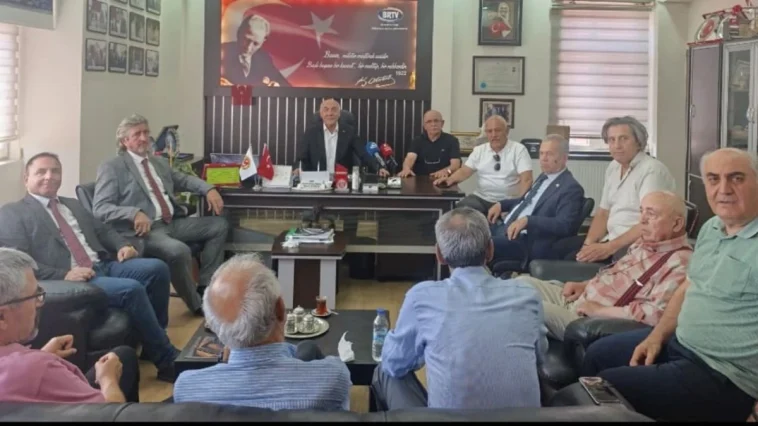 Yılmaz Karaca: Anadolu basını yok oluyor