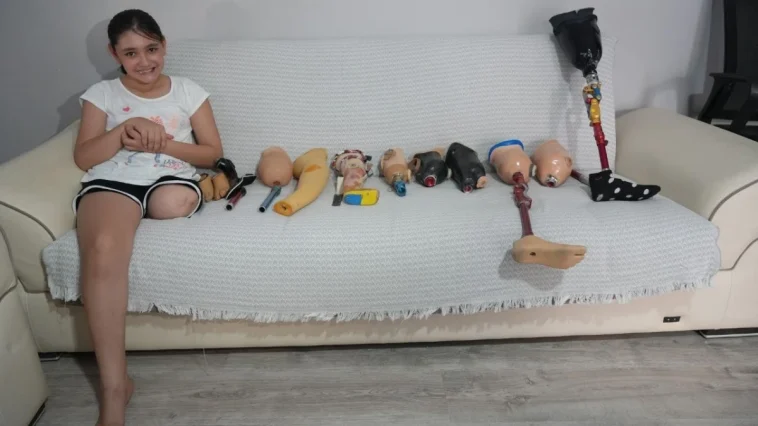 12 yaşındaki Özge protezsiz kaldı