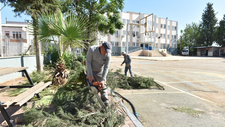 Okul bahçeleri Kepez’le güzelleşiyor