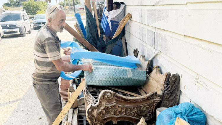 Bin yıllık tarih yerlerde Yağmalayıp satışa çıkarmışlar