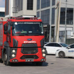 Otel ekipmanlarının satıldığı iş yerinin deposunda yangın paniği